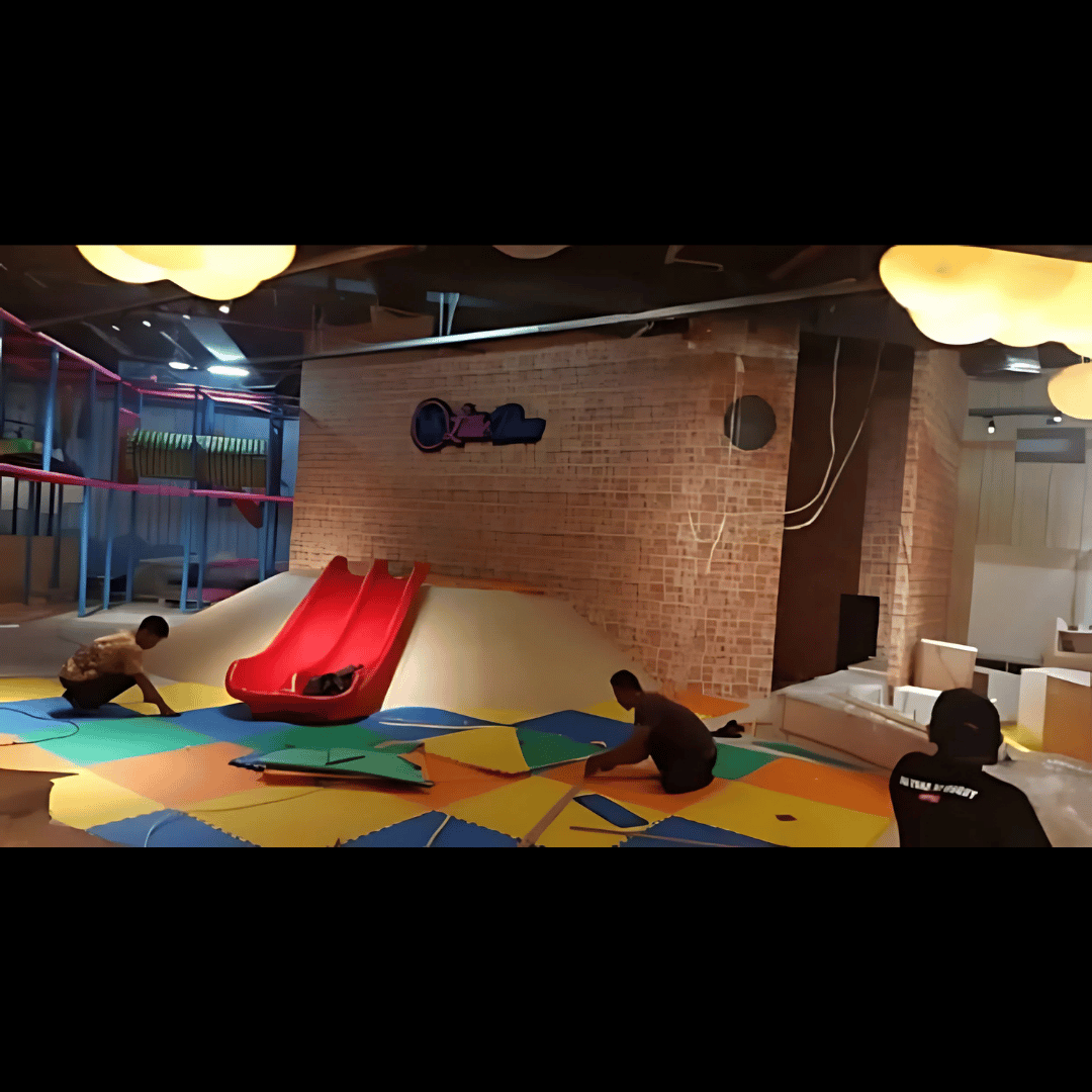 Pemasangan Soft Flooring Playground – Jasa Desain & Bangun Indoor Playground Komersial