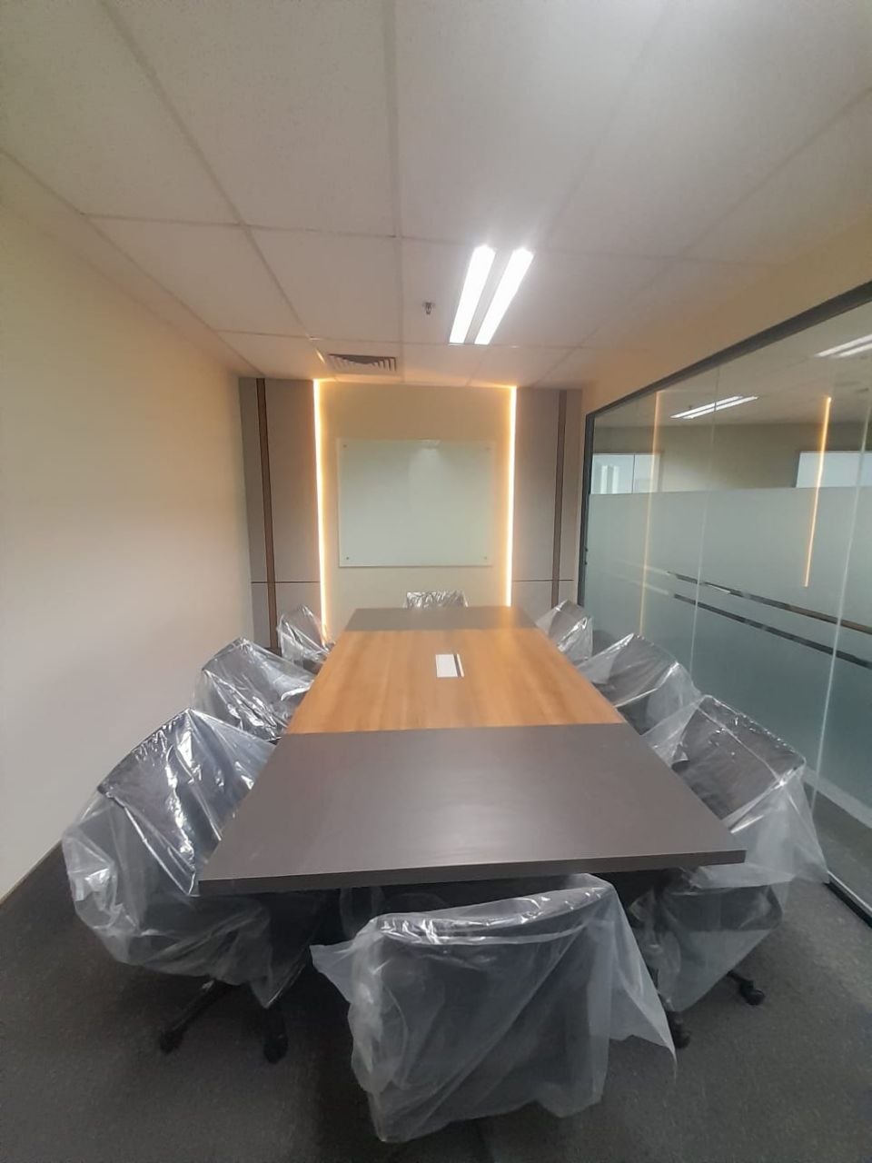 Interior Kantor Wisma 46 lt. 35