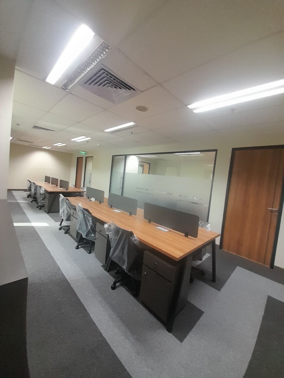 Interior Kantor Wisma 46 lt. 35