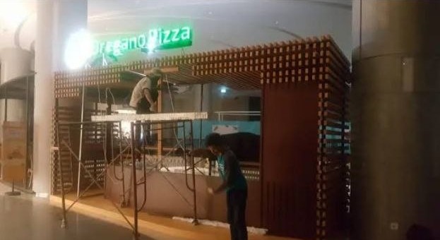 Booth Oregano Pizza Karawang Barat