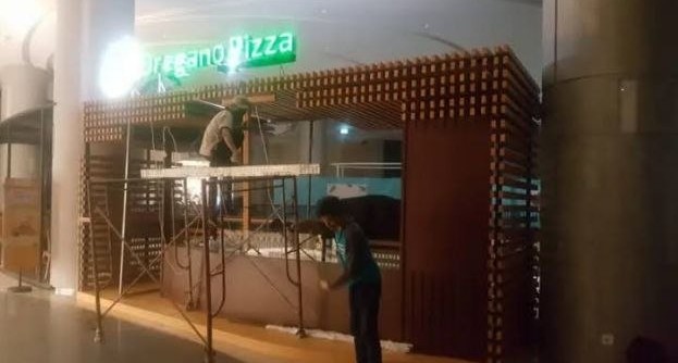 Booth Oregano Pizza Karawang Barat
