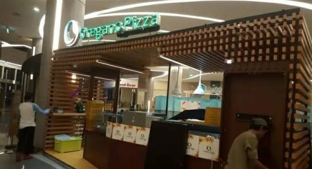 Booth Oregano Pizza Karawang Barat